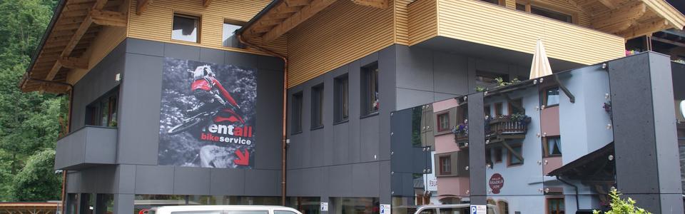 Fassadengestaltung Sporthaus